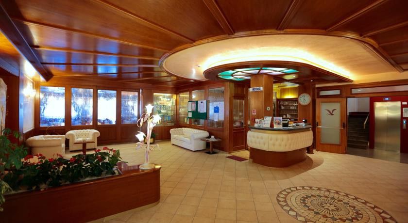 Adler Hotel Wellness&Spa - Andalo Exteriör bild